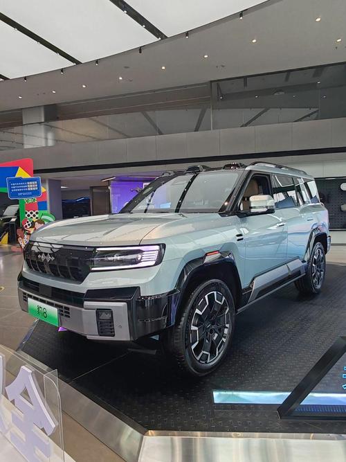 惠州60比亚迪方程豹硬派越野的爆款，英菲尼迪35周年与你共成长